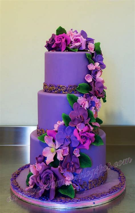 Violet cake! - Decorated Cake by Dan - CakesDecor