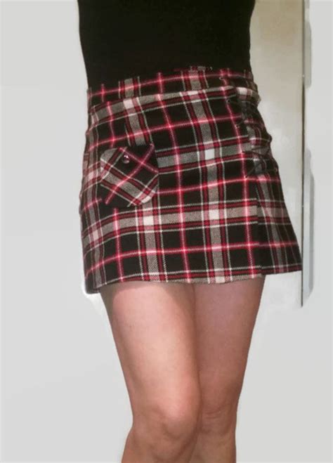 60s70s Miniskirt Mod Plaid Black Red Checkered Mod S Gem