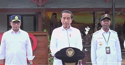 Presiden Jokowi Resmikan Bandara Ewer Di Kabupaten Asmat Pemerintah