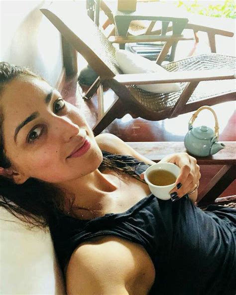 Yami Gautam Without Makeup Face Top Images Cinehub