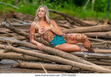 Gorgeous Topless Blonde Model Enjoys Summers Stock Photo Shutterstock