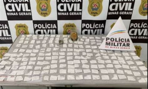 Polícias Civil e Militar apreendem mais de 200 papelotes de cocaína em