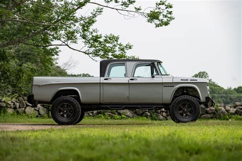 Supercharged 5 7l Hemi Swapped 1964 Dodge Power Wagon Is Badass Personified Autoevolution