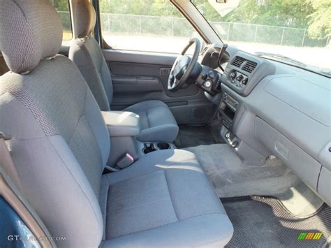 2001 Nissan Frontier XE King Cab interior Photos | GTCarLot.com