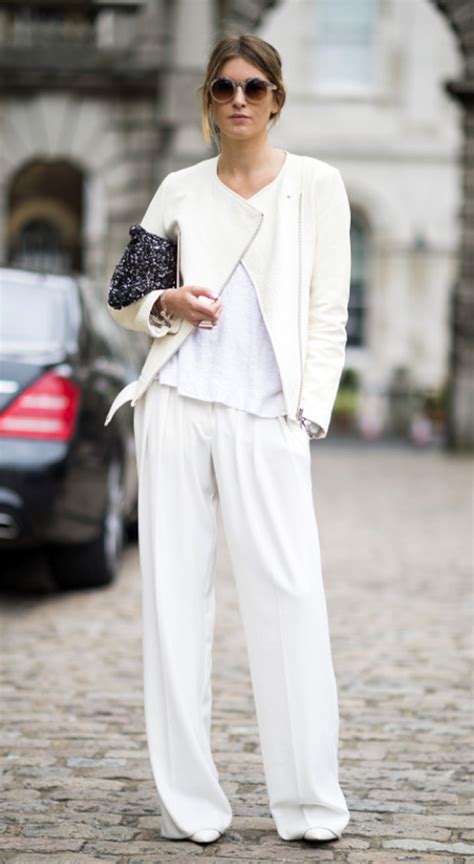 Tenue Avec Pantalon Blanc Pour Les Femmes Stylées