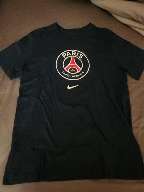 Nike PSG tshirt, Men's Fashion, Tops & Sets, Tshirts & Polo Shirts on ...