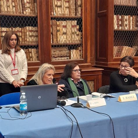 NAPOLI Alla Biblioteca Nazionale La Presentazione Di Sguardi Di Donne