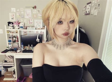 Blonde Wolfcut Coquette Gyaru Grunge Y2k Mullet Asian Style Inspo Emo