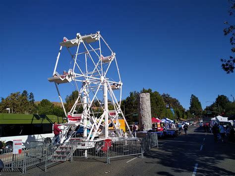 35′ Gondola Ferris Wheel – My Little Carnival, Inc.