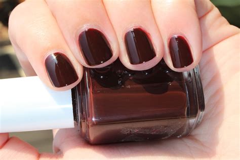 Nubbin Nails: Brown Polish Swatches