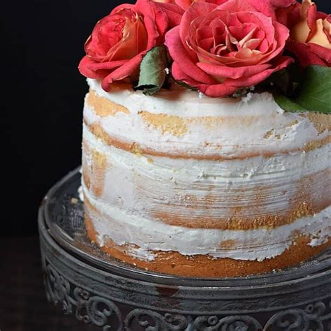 Naked Layer Cake Cooking With Curls