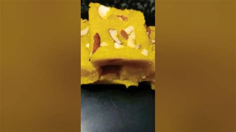 Mango 🥭 Coconut 🥥 🌴 Barfi गर्मियों में बनाए ये आम और नारियल की बर्फी