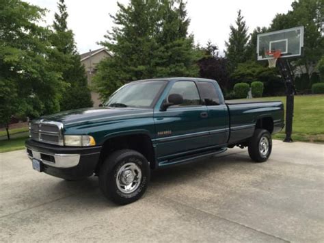 Find Used Dodge Ram 2500 Extended Cab 4wd 5 9 Diesel Low Mi In Lake Oswego Oregon United