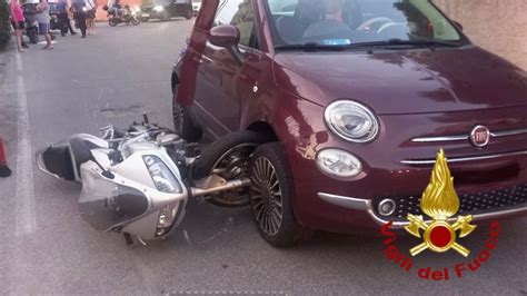 La Maddalena Scontro Tra Auto E Moto Un Ferito In Ospedale