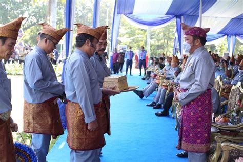 Gubernur Keberagaman Adat Istiadat Dan Suku Budaya Jadi Kekuatan