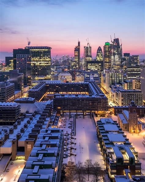 16 Pictures Of London Looking Lovely In The Snow