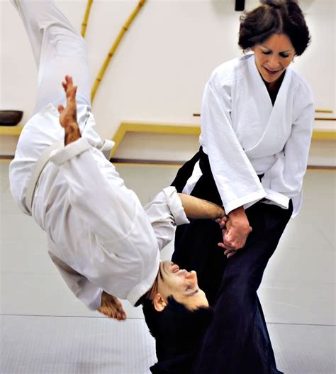 Pin by Hatem Alahmady on Artworks | Aikido martial arts, Martial arts women, Shotokan