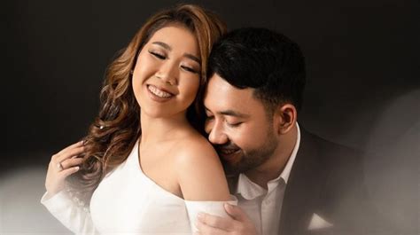 Kiky Saputri Pose Hot Untuk Foto Prewedding Enggak Sabar Buat Malam Pertama