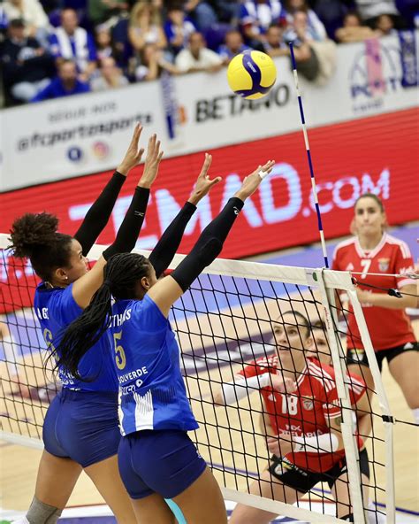 FC Porto vence dérbi o Benfica no voleibol feminino