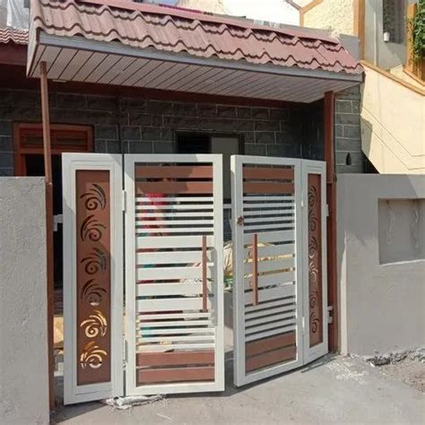 Modern Metal Swing Gate, For Home at Rs 310/square feet in Jath | ID ...