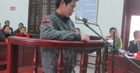 Mở phim sex trong điện thoại cho bé tuổi xem rồi giở trò đồi bại