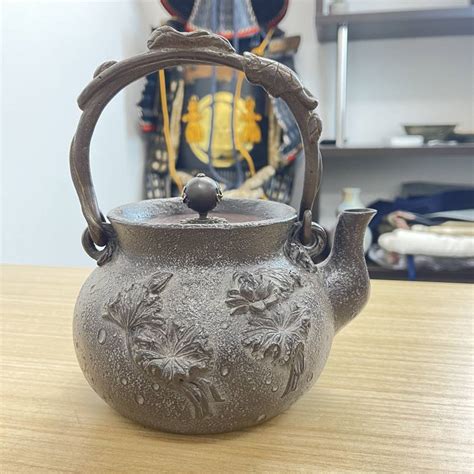 藏王堂造 鉄瓶 岩肌鉄瓶 煎茶道具 茶道具 Lot0001品牌价格图片代购帮