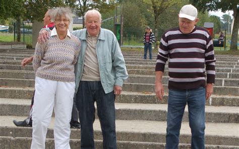 Anciens Combattants 25 Joueurs Au Concours De Boule Bretonne Le