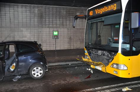 Am Freitag Kam Es Im Wagenburgtunnel In Stuttgart Zu Einem Unfall Mit