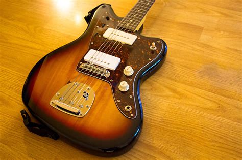 Squier Vintage Modified Jazzmaster | Reverb