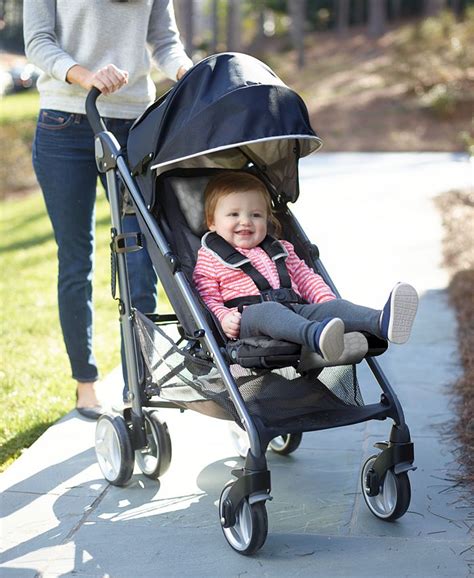 Graco Baby Breaze Stroller And Snugride Click Connect 35 Infant Car Seat