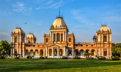 Noor Mahal Bahawalpur Punjab Trango Travel And Tours