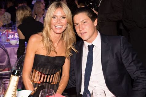 Sexy aos 44 anos Heidi Klum em dança sensual só de lingerie Celebridades FLASH