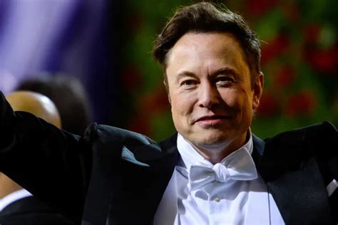 Tỷ Phú Elon Musk Lên Tiếng Sau Cuộc Thăm Dò Về Việc ông Từ Chức Lãnh