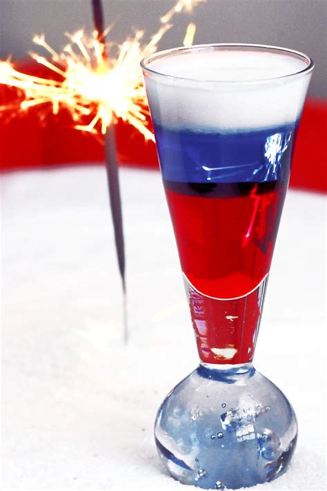 22 Boozy Fourth Of July Drinks Mix That Drink