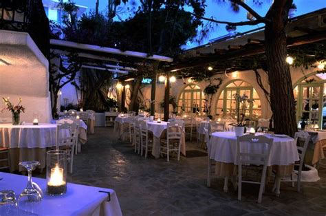 AVRA RESTAURANT - GARDEN, Mykonos Town - Restaurant Reviews, Photos ...