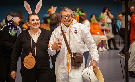 Mais De Uma Centena De Seniores Celebraram O Carnaval Das IPSS S