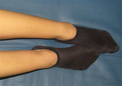 Feet Get Hot In Socks At Karen Chase Blog