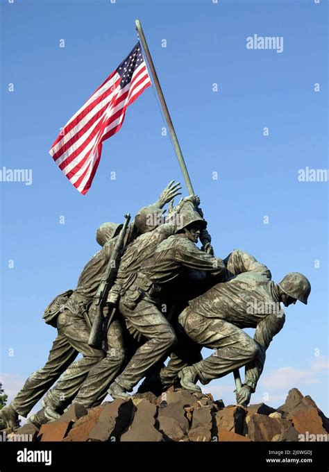 Iwo Jima Memorial At Sunset Arlington Virginia USA Stock Photo Alamy