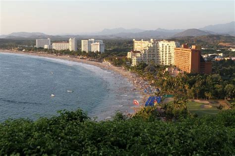 Find Ixtapa Zihuatanejo Guerrero Mexico Hotels Downtown Hotels In