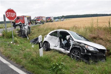 Zusammenstoß an Gielder Kreuzung Hubschrauber im Einsatz