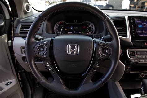 2019 Honda Ridgeline - Specs, Prices, MPG, Reviews & Photos | Cars.com