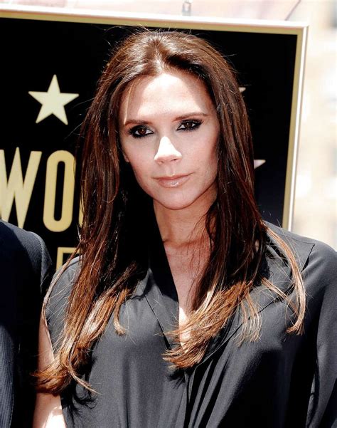 Victoria Beckham Showing Her Wonderfull Legs In Mini Skirt Paparazzi Pictures Porn Pictures XXX