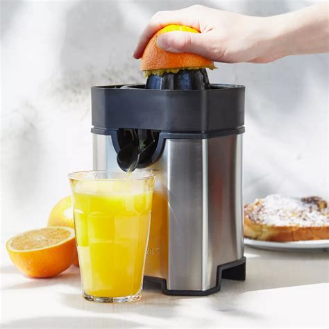 Cuisinart Pulp Control Citrus Juicer | Sur La Table