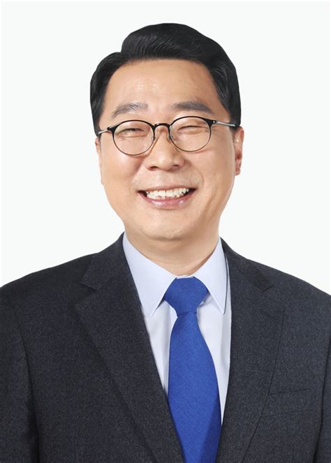 창간 35주년 축하합니다 윤영찬 더불어민주당 의원 여성신문