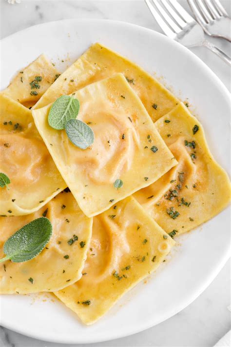 Butternut Squash Ravioli With Brown Butter Sage Sauce Bakers Table