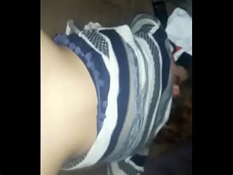 B Recibe Su Regalo En Plena Fiesta XVIDEOS