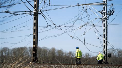 Treinongeluk Voorschoten Zeker Tot 11 April Geen Treinen Tussen Leiden