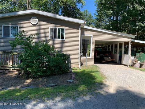 316 Fort Edward Road South Glens Falls Ny 12803 Zillow