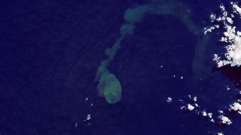 NASA satellite captures images of Kavachi undersea volcano eruption ...