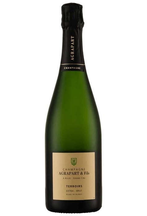 15 Best Blanc de Blancs Champagne To Try In 2022